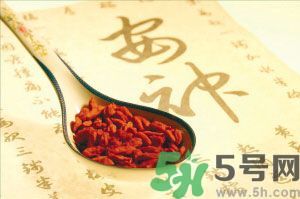 苦瓜可以和枸杞一起泡水喝嗎？苦瓜和枸杞一起泡水喝好嗎？