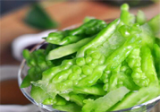 新鮮的苦瓜片能泡水喝嗎？新鮮苦瓜片泡水喝好嗎？