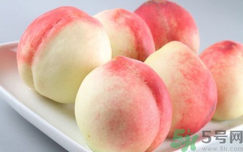 吃桃子怎么去毛？吃桃子有什么技巧？