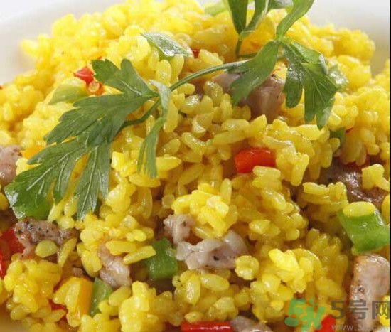 寶寶吃西紅柿炒米飯好嗎?寶寶能吃番茄蛋炒飯嗎？