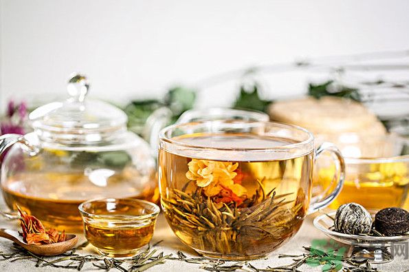 茉莉花綠茶加苦瓜能減肥嗎？茉莉花和苦瓜泡水喝嗎？