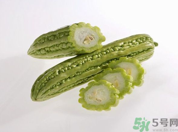 茉莉花綠茶加苦瓜能減肥嗎？茉莉花和苦瓜泡水喝嗎？