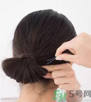 直發(fā)無(wú)劉海怎么扎好看?怎么扎可愛發(fā)型