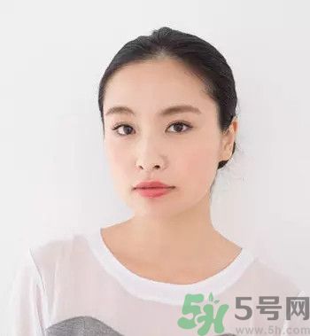 直發(fā)無(wú)劉海怎么扎好看?怎么扎可愛發(fā)型