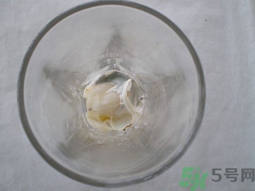 硫磺熏過(guò)的百合能吃嗎？如何辨別硫磺熏過(guò)的百合？