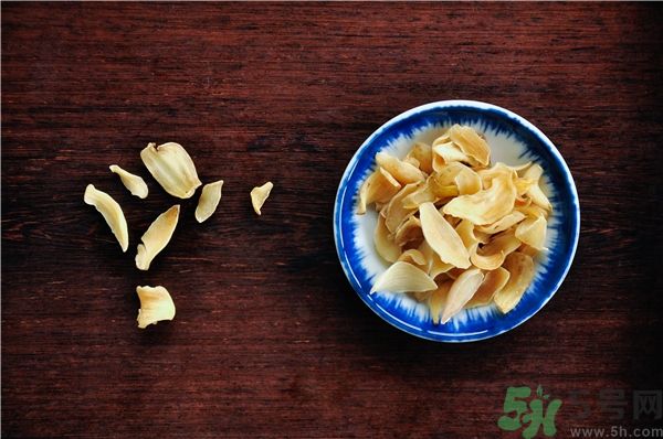 硫磺熏過(guò)的百合能吃嗎？如何辨別硫磺熏過(guò)的百合？