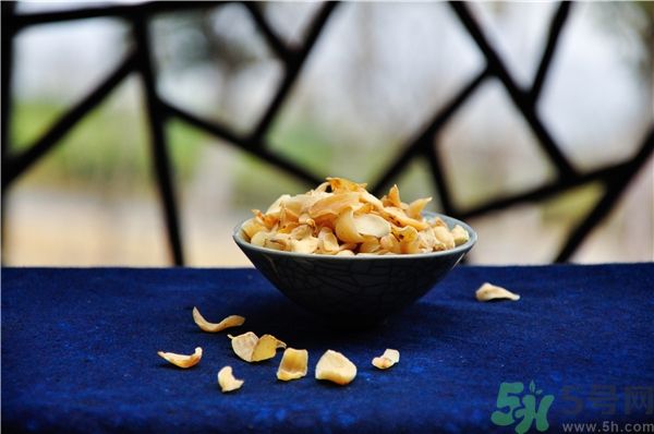 硫磺熏過(guò)的百合能吃嗎？如何辨別硫磺熏過(guò)的百合？