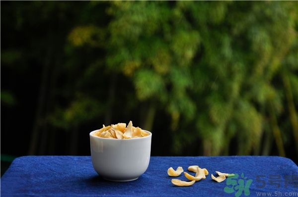 硫磺熏過(guò)的百合能吃嗎？如何辨別硫磺熏過(guò)的百合？