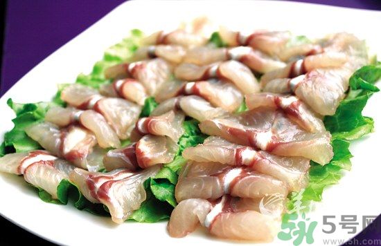 油燜干魚怎么做的？干魚怎么炒好吃？