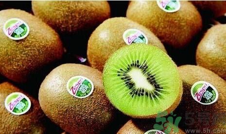 黃心獼猴桃和綠心獼猴桃哪個(gè)好？黃心獼猴桃和綠心獼猴桃有什么區(qū)別？