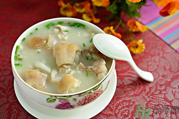 姬松茸燉豬蹄能放花生嗎？姬松茸燉豬蹄的做法？