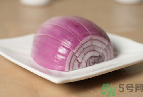 洋蔥可以生吃嗎？洋蔥生吃有什么好處？