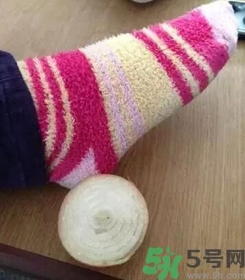 發(fā)燒可以吃洋蔥嗎？發(fā)燒能吃洋蔥嗎？