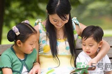 9歲女孩擬二胎合同維權是怎么回事？父母生二胎要怎樣和孩子溝通？