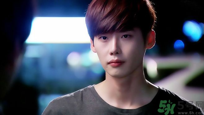 李鐘碩簽約YG是什么公司？韓國(guó)三大娛樂公司是那些？