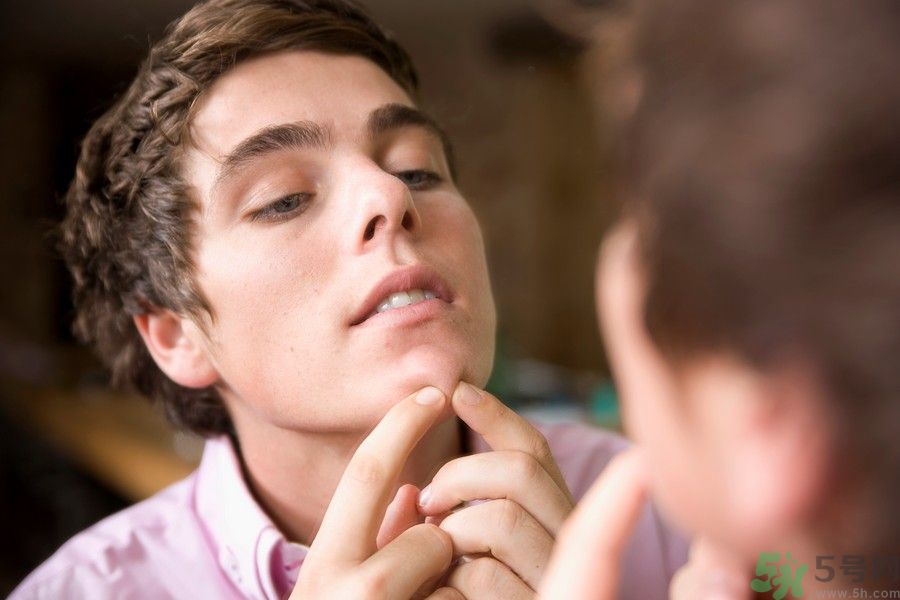 黑頭和螨蟲是一樣嗎？黑頭和螨蟲有什么區(qū)別？