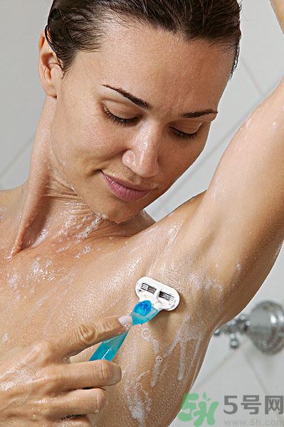 腋下角質(zhì)層怎么去除？如何清除腋下角質(zhì)層？