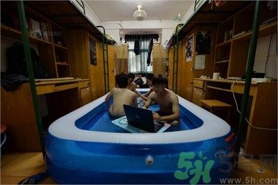 廣西學生把宿舍灌成泳池是哪個學校？廣西學生把宿舍灌成泳池怎么回事？