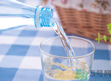 匯源VLV天然蘇打水好喝嗎?匯源VLV天然蘇打水多少錢一瓶? 匯源VLV天然蘇打水好喝嗎?匯源VLV天然蘇打水多少錢一瓶?