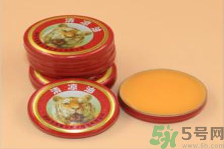 清涼油可以去痘痘嗎？清涼油怎么去痘痘？