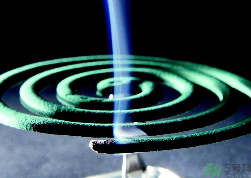 點(diǎn)蚊香會(huì)中毒嗎？蚊香中毒的癥狀是什么樣？