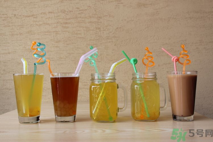 冰芬達(dá)喝酸奶一起喝嗎？冰芬達(dá)喝酸奶一起喝會(huì)怎么樣？