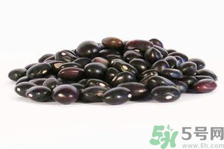 寶寶吃黑豆 寶寶吃黑豆