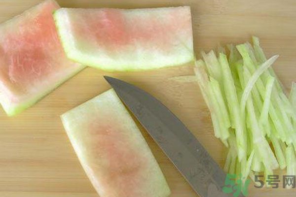 西瓜皮能敷臉嗎？怎么用西瓜皮敷臉？