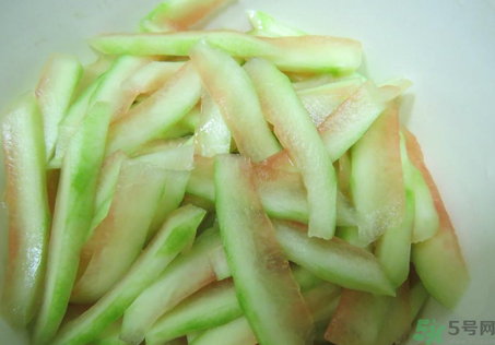 西瓜皮能敷臉嗎？怎么用西瓜皮敷臉？