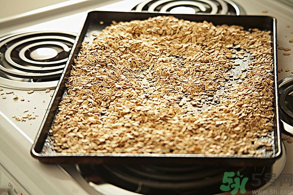 夏天吃燕麥好嗎？夏天吃燕麥有什么好處？