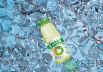 金銀花露可以當(dāng)水喝嗎?金銀花露能當(dāng)飲料喝嗎? 金銀花露可以當(dāng)水喝嗎?金銀花露能當(dāng)飲料喝嗎?