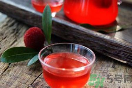 痛風(fēng)可以喝楊梅酒嗎？痛風(fēng)患者可以喝什么酒？