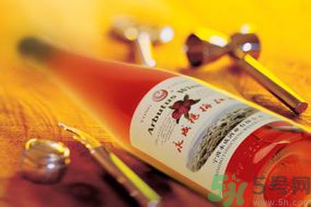 楊梅酒用的什么酒做的？楊梅酒有多少度？