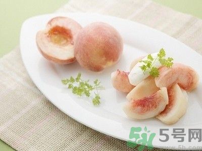 吃桃子要削皮嗎？吃桃子削皮好不好？