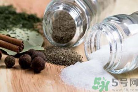 哪些菜不能放味精？味精的危害有哪些？