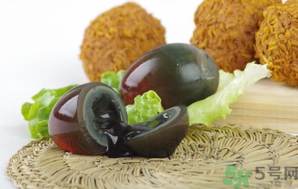 冬瓜和皮蛋一起吃能降火嗎？冬瓜能和皮蛋一起吃嗎？