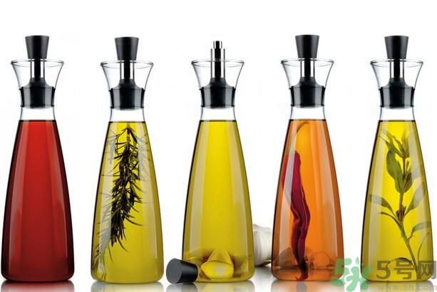 橄欖調(diào)和油比普通調(diào)和油好嗎？橄欖調(diào)和油好嗎？