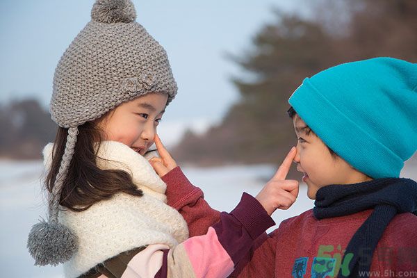 鼻塞用熱毛巾敷有用么？鼻塞怎么快速通氣？