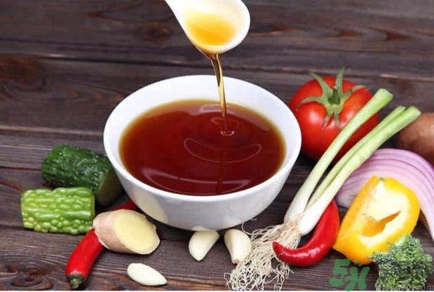 夏天小磨油要不要放冰箱？小磨油可不可以放冰箱？