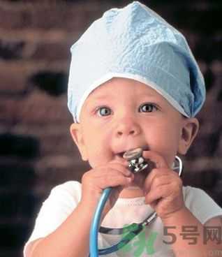 小孩子咬鉛筆會鉛中毒嗎？小孩子咬鉛筆會影響身體健康嗎？