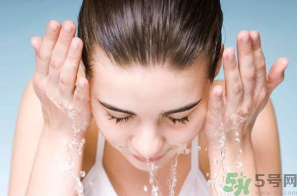 海鈺珍珠海藻柔膚水怎么樣？海鈺珍珠海藻柔膚水好用嗎？