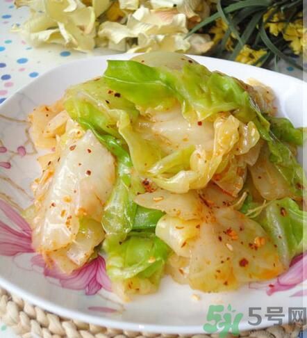 包菜可以生吃嗎？包菜可以涼拌嗎？
