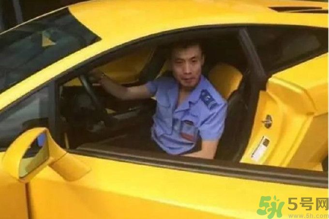 開(kāi)蘭博基尼上下班的人是誰(shuí)？開(kāi)蘭博基尼上下班開(kāi)的是哪輛公交車？