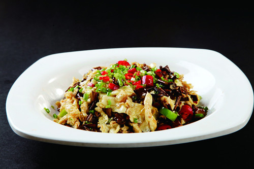 茄子和雞蛋可以一起吃嗎?茄子和雞蛋一起吃的功效作用 茄子和雞蛋可以一起吃嗎?茄子和雞蛋一起吃的功效作用