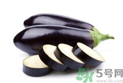 茄子可以炒蘑菇嗎？茄子炒蘑菇吃好嗎？