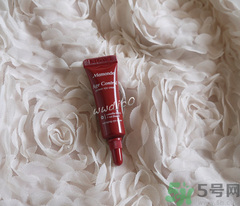 夢妝花顏凝時菁華眼霜好用嗎？夢妝花顏凝時菁華眼霜怎么樣？