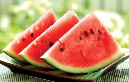 經(jīng)期能吃西瓜嗎？經(jīng)期吃西瓜會不會肚子痛？