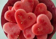 經期能吃西瓜嗎？經期吃西瓜會不會肚子痛？