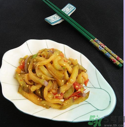 炒茄子發(fā)黑怎么辦？炒茄子怎么才能不發(fā)黑？