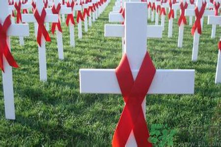 女童因感染艾滋兩度失學 